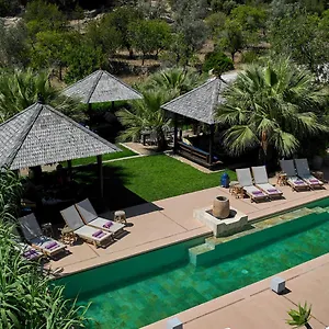 https://the-giri-residence.balearic-islands.net